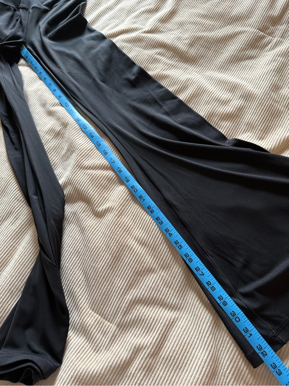 OFFLINE By Aerie Real Me High Waisted Crossover Flare Legging True Black Medium - Picture 13 of 13